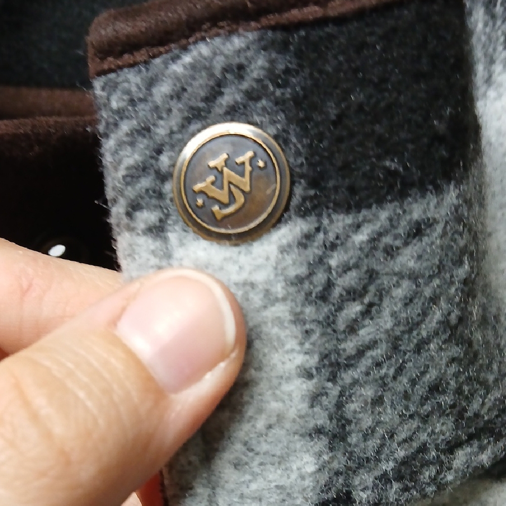 John Wayne Partial Button Checkered Polyester Pul… - image 6